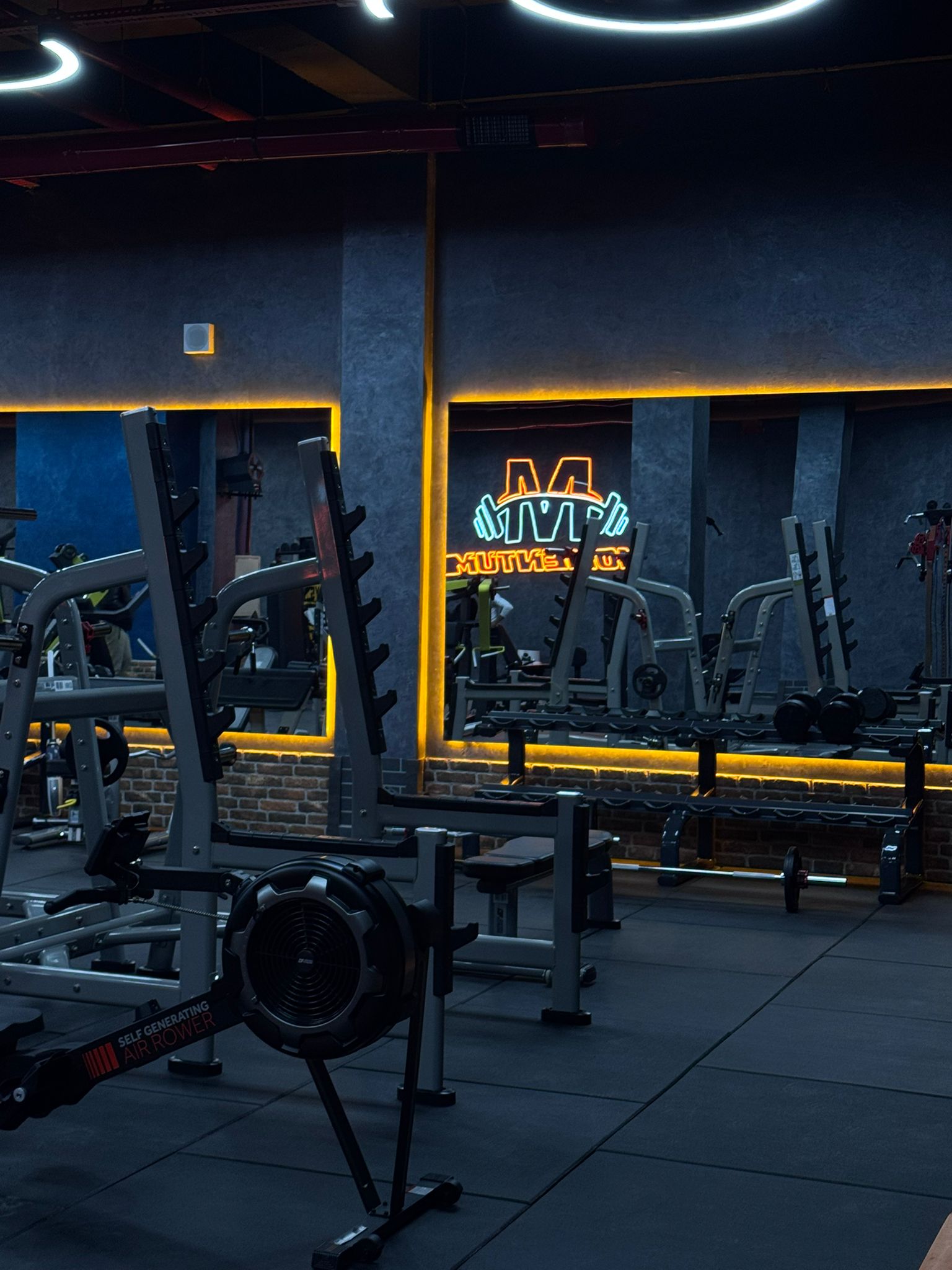 Momentum Fitness - Fonksiyonel Antrenman Alanı