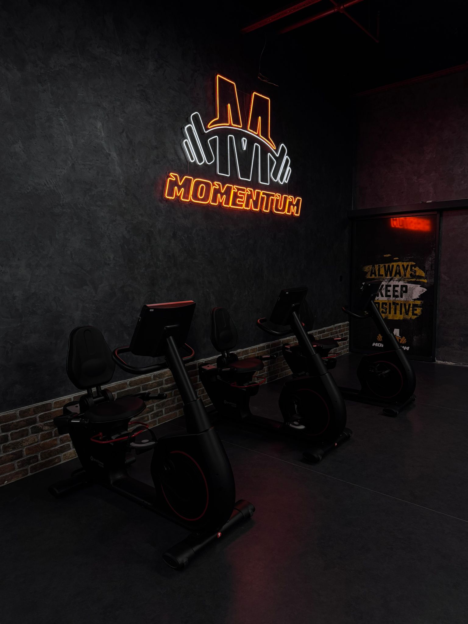 Momentum Fitness - Kardiyo ve Koşu Bandı Bölümü