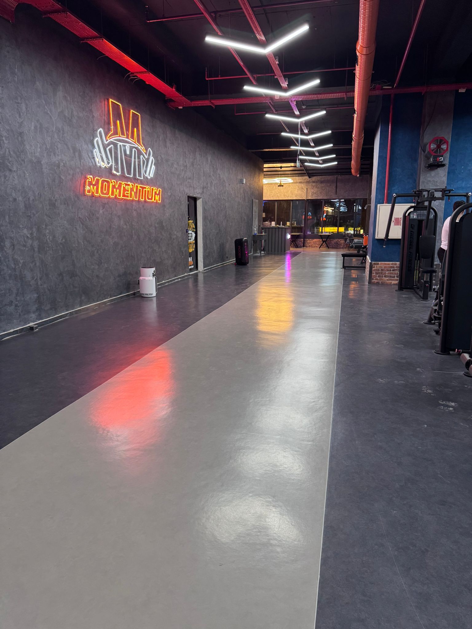 Momentum Fitness - Salon Genel Görünüm